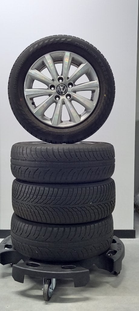 Touran 16'' lichtmetalen velgen met winterbanden, Auto-onderdelen, Ophalen, Gebruikt, Velg(en), 16 inch