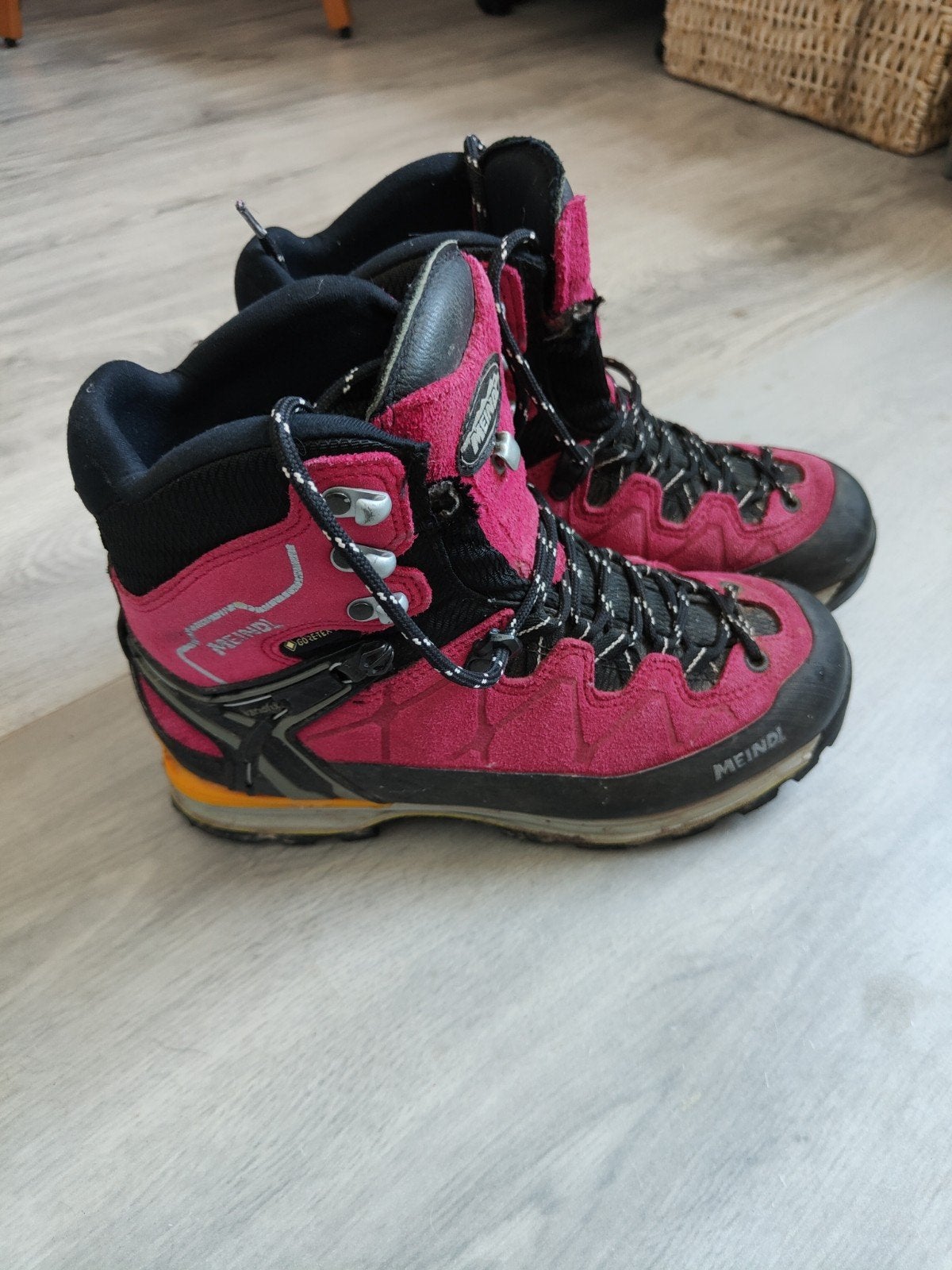 Meindl Dames Wandelschoenen Maat 39.5 - Bordeaux Rood, Ophalen
