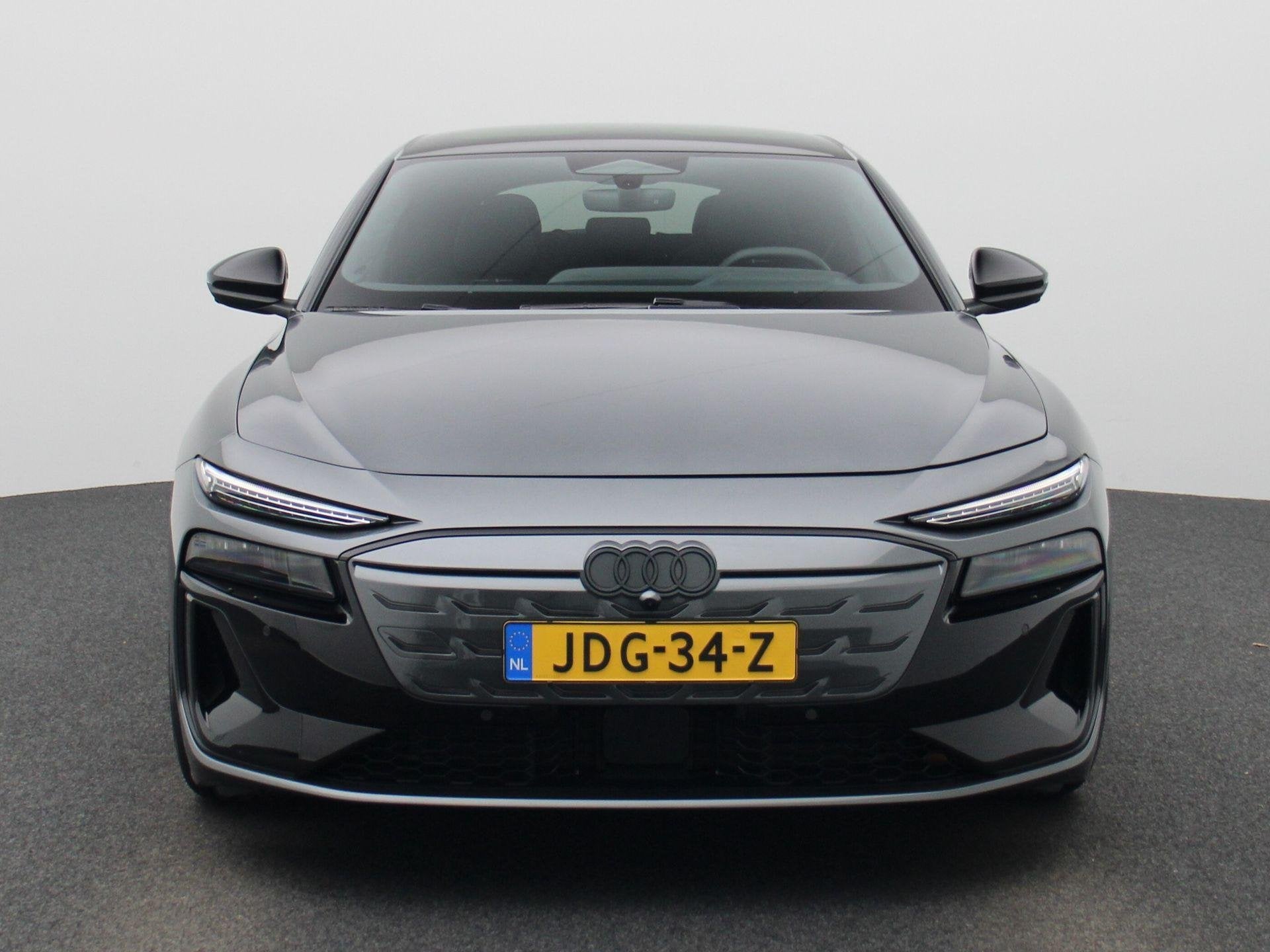 Audi A6 Avant e-tron S edition performance 100 kWh | Demo |, Auto's, Audi, 12 maanden, Achterwielaandrijving, Zilver of Grijs