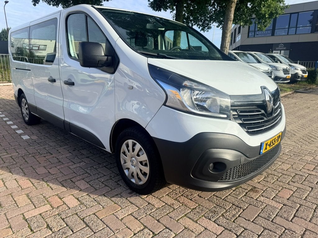 Renault Trafic Grand 1.6 Energy dCi 125pk 2017 Export only, Auto's, Voorwielaandrijving, 2000 kg, Bedrijf, 9 stoelen