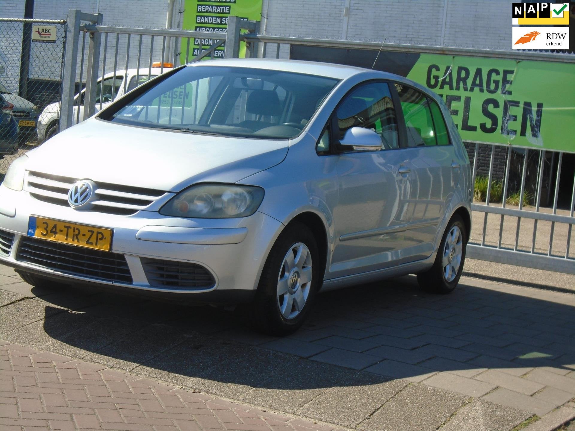 Volkswagen Golf Plus 1.6 FSI Trendline /AIRCO/ LM WIELEN 15, Auto's, Volkswagen, Stof, Gebruikt, Huisgarantie, 4 cilinders