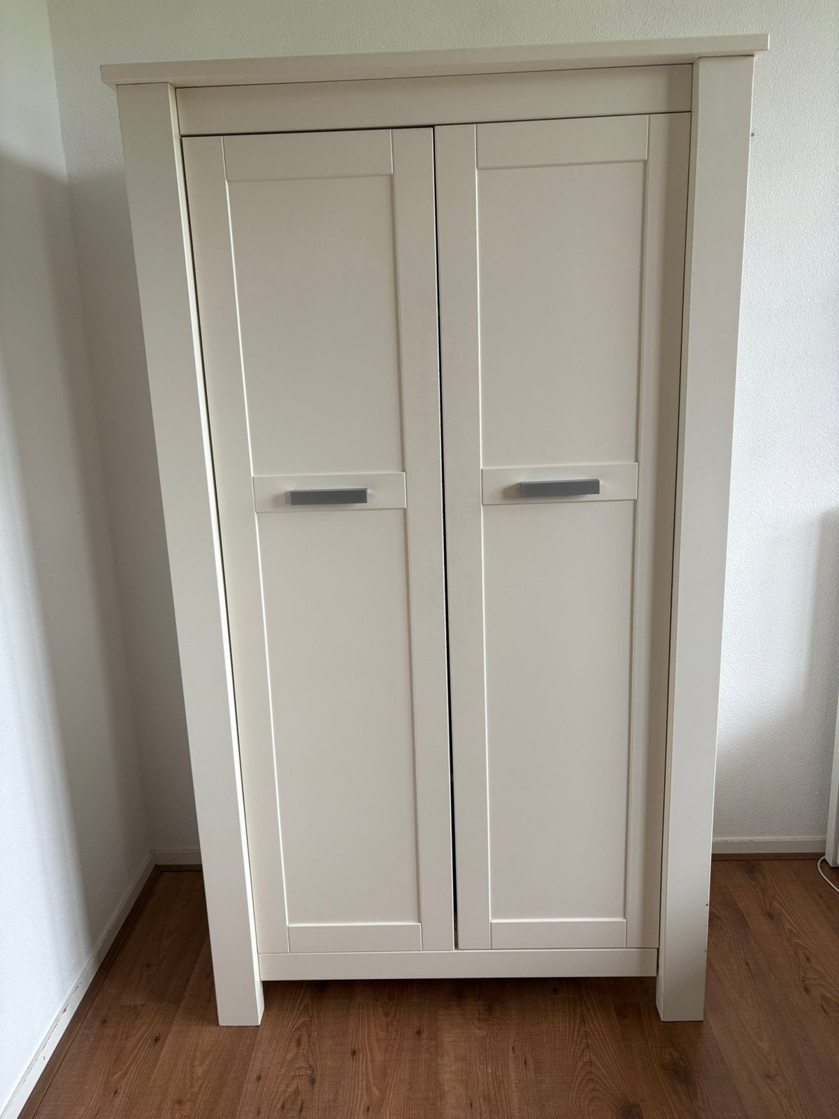 Witte kledingkast kinder/tienerkamer D57 x B107 x H187,5 cm, Ophalen, Met deur(en), Gebruikt, 100 tot 150 cm
