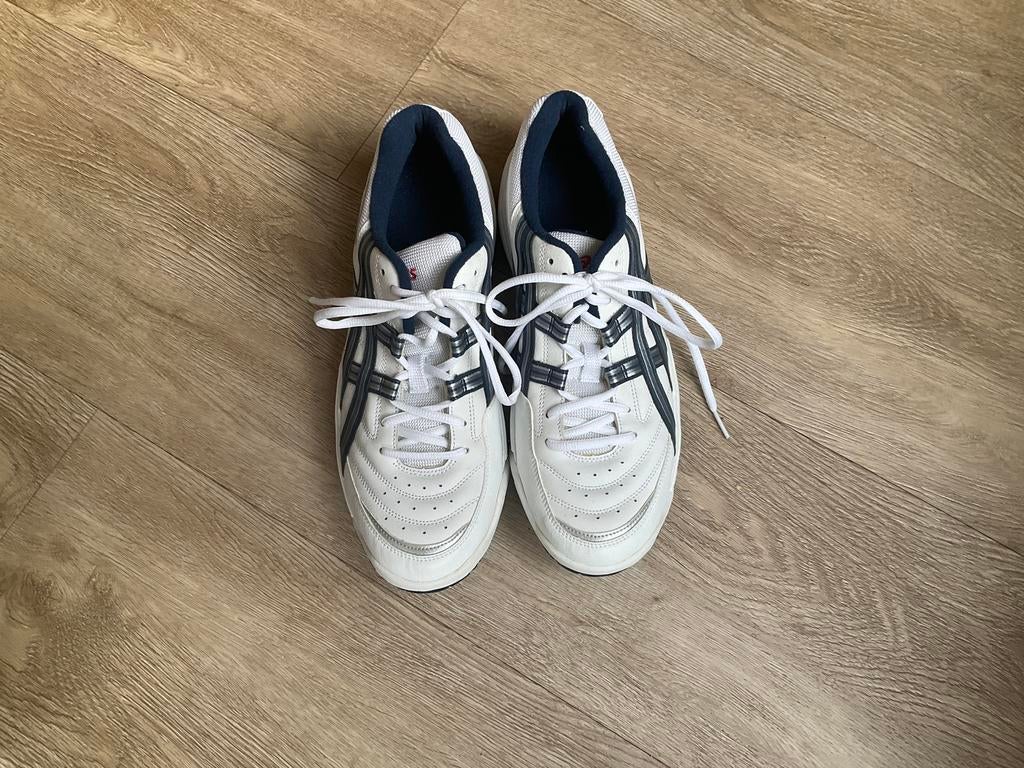 ASICS volleybalschoenen maat 45 (28.5 cm) als nieuw, Sport en Fitness, Volleybal, Ophalen of Verzenden, Zo goed als nieuw, Schoenen
