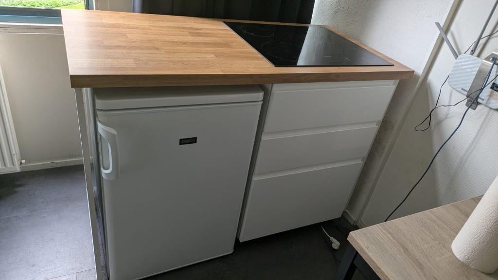 Complete kitchen unit – induction hob, worktop & fridge, Ophalen of Verzenden, Gebruikt, Hout