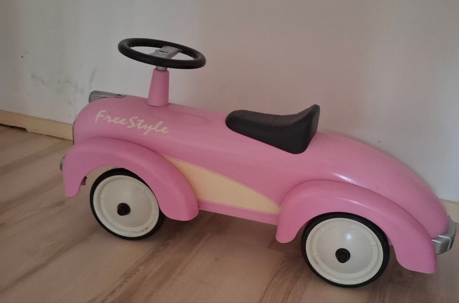 Roze loopauto 'FreeStyle' voor kinderen, Ophalen, Gebruikt, Loopvoertuig