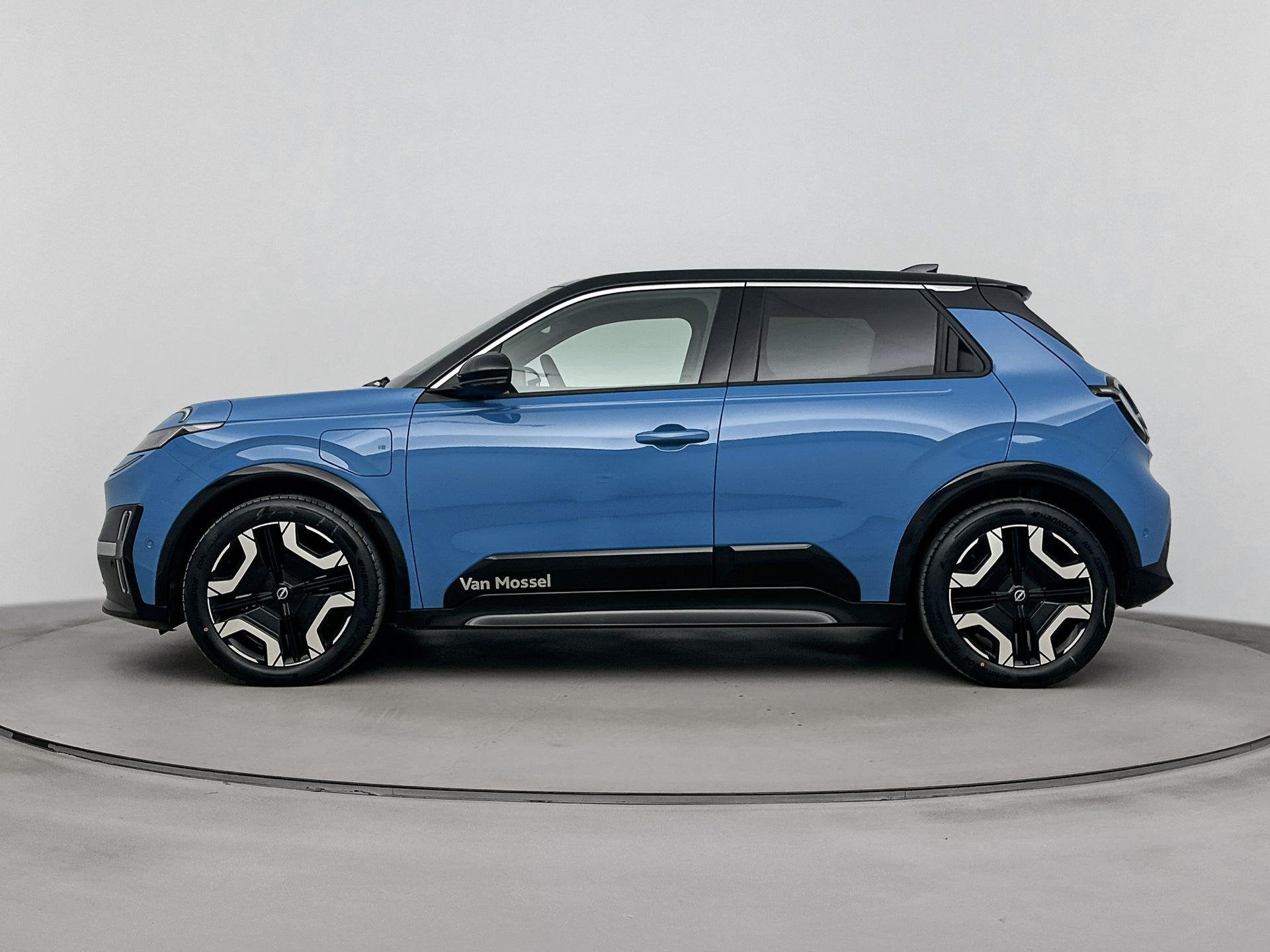 Nissan Micra EVOLVE 52 kWh 150PK | Harman Kardon Audio | Ada, 150 pk, Blauw, Leder en Stof, Origineel Nederlands