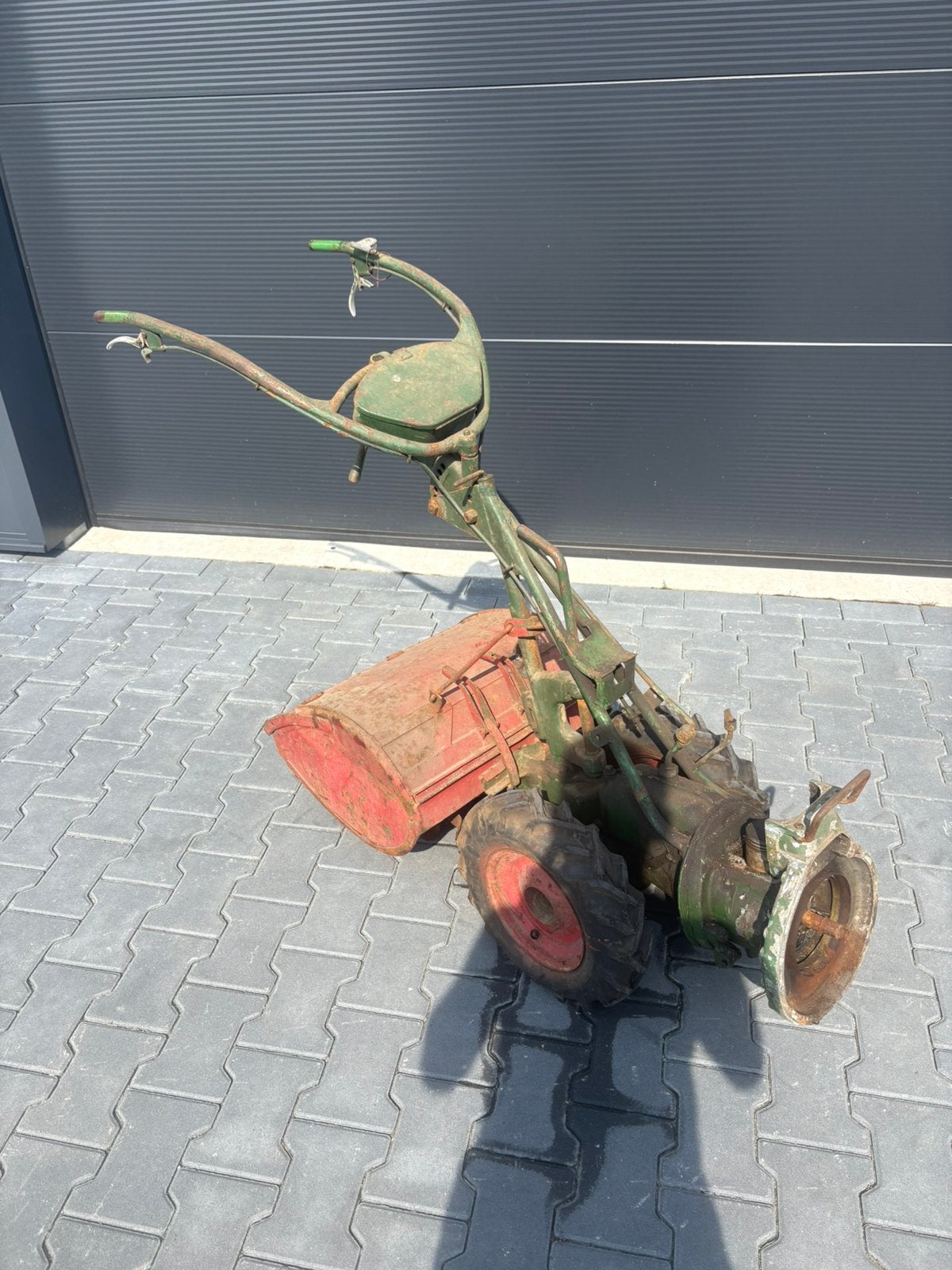 Agria 2600z, Ophalen of Verzenden, Zo goed als nieuw
