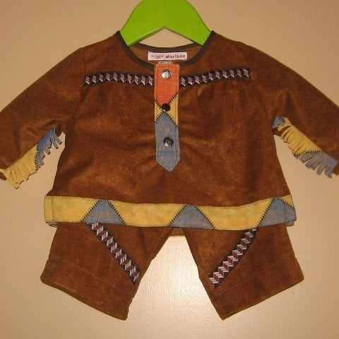 Te koop aangeboden: Indiaan pakje voor baby (jongen) , Kinderen en Baby's, Ophalen of Verzenden, Nieuw, 104 of kleiner, Jongen