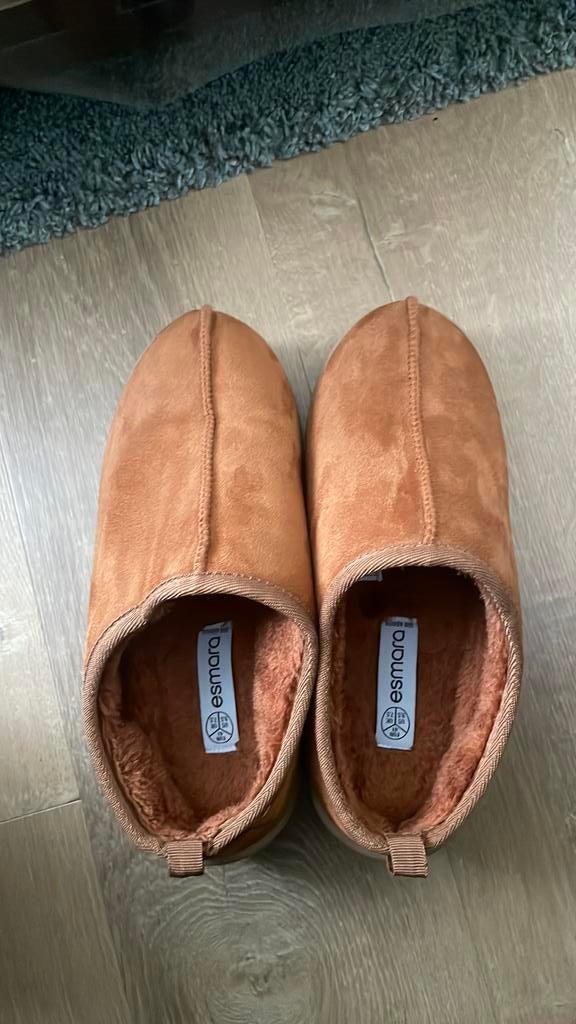 Schoenen/sloffen, Kleding | Dames, Schoenen, Bruin, Ophalen of Verzenden, Zo goed als nieuw, Pantoffels of Sloffen