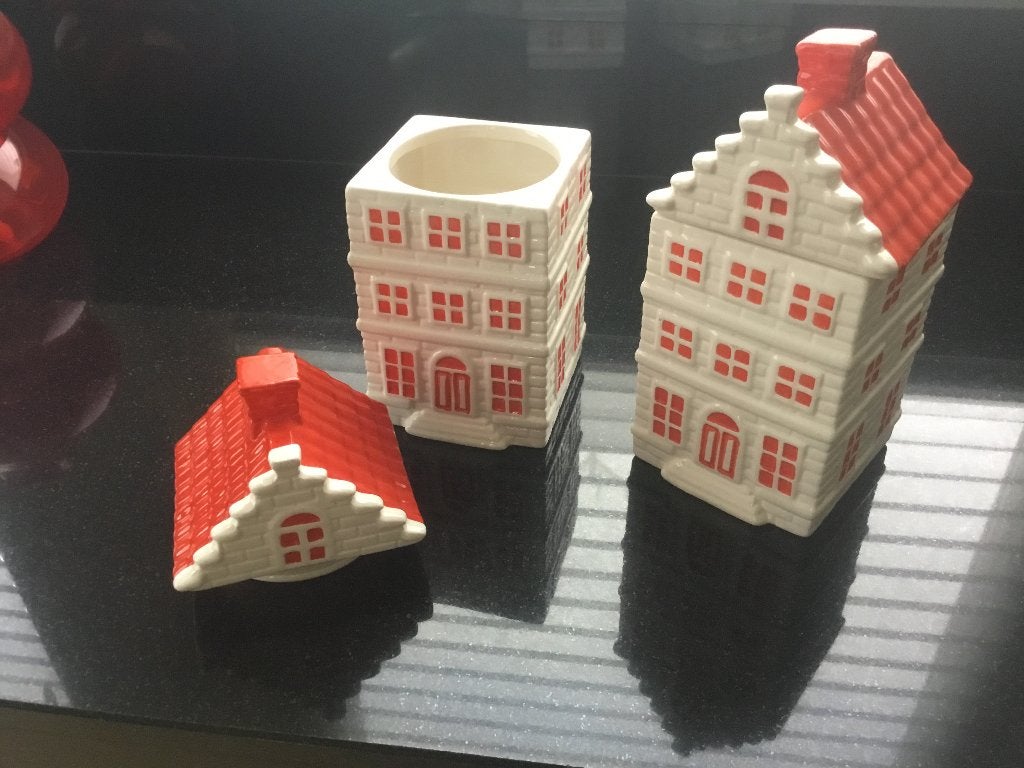 Set van 2 grachtenpand voorraadpotten / koektrommels, Ophalen, Overige stijlen, Zo goed als nieuw, Wit