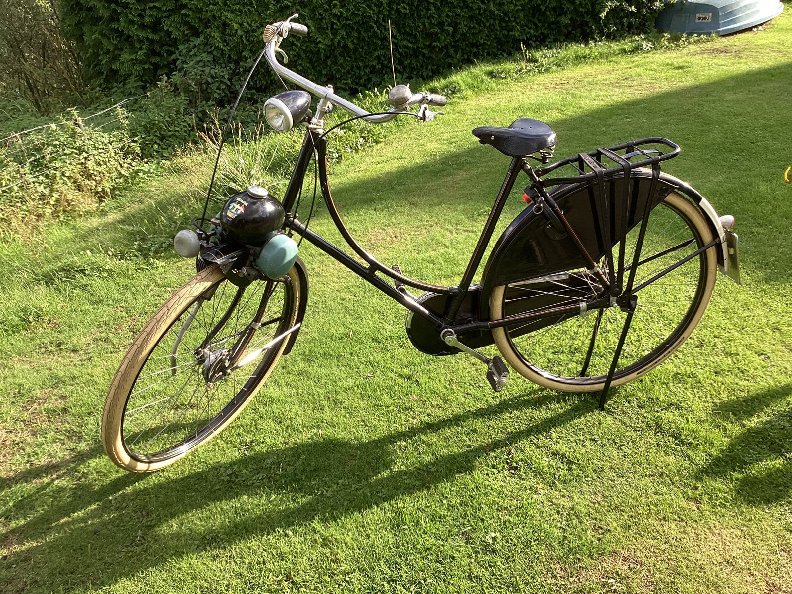 Berini etje. Met kenteken., Ophalen