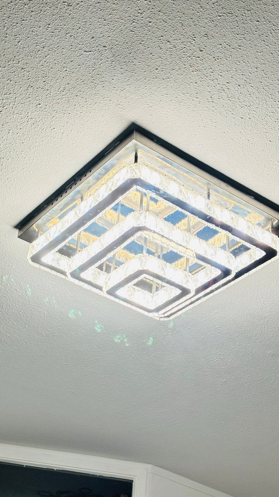 Moderne LED Plafondlamp met Kristallen - Drie Kleuren Licht, Ophalen, Zo goed als nieuw, Glas