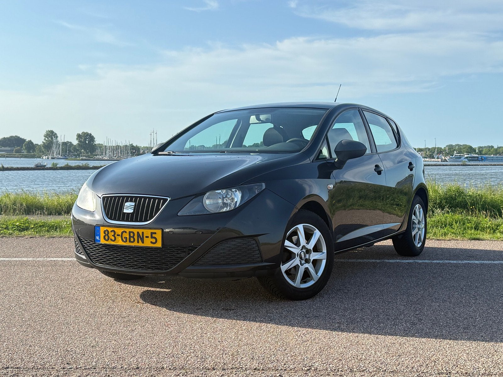 Seat Ibiza | Apple carplay | Nieuwe distributie + waterpomp, Auto's, Voorwielaandrijving, 40 €/maand, 4 cilinders, Origineel Nederlands