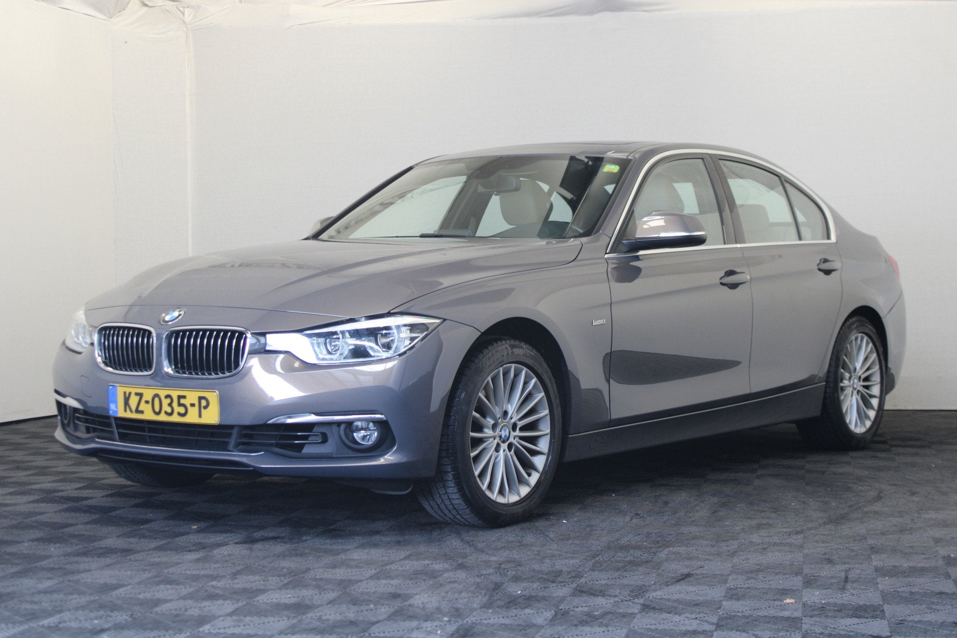 BMW 3-serie 320i Centennial Executive |Pano|Navi| (bj 2017), Auto's, 1998 cc, Achterwielaandrijving, Gebruikt, Handgeschakeld