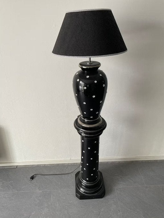 Zwarte lamp op zuil met Swarovski stenen, Ophalen, Zo goed als nieuw, 100 tot 150 cm
