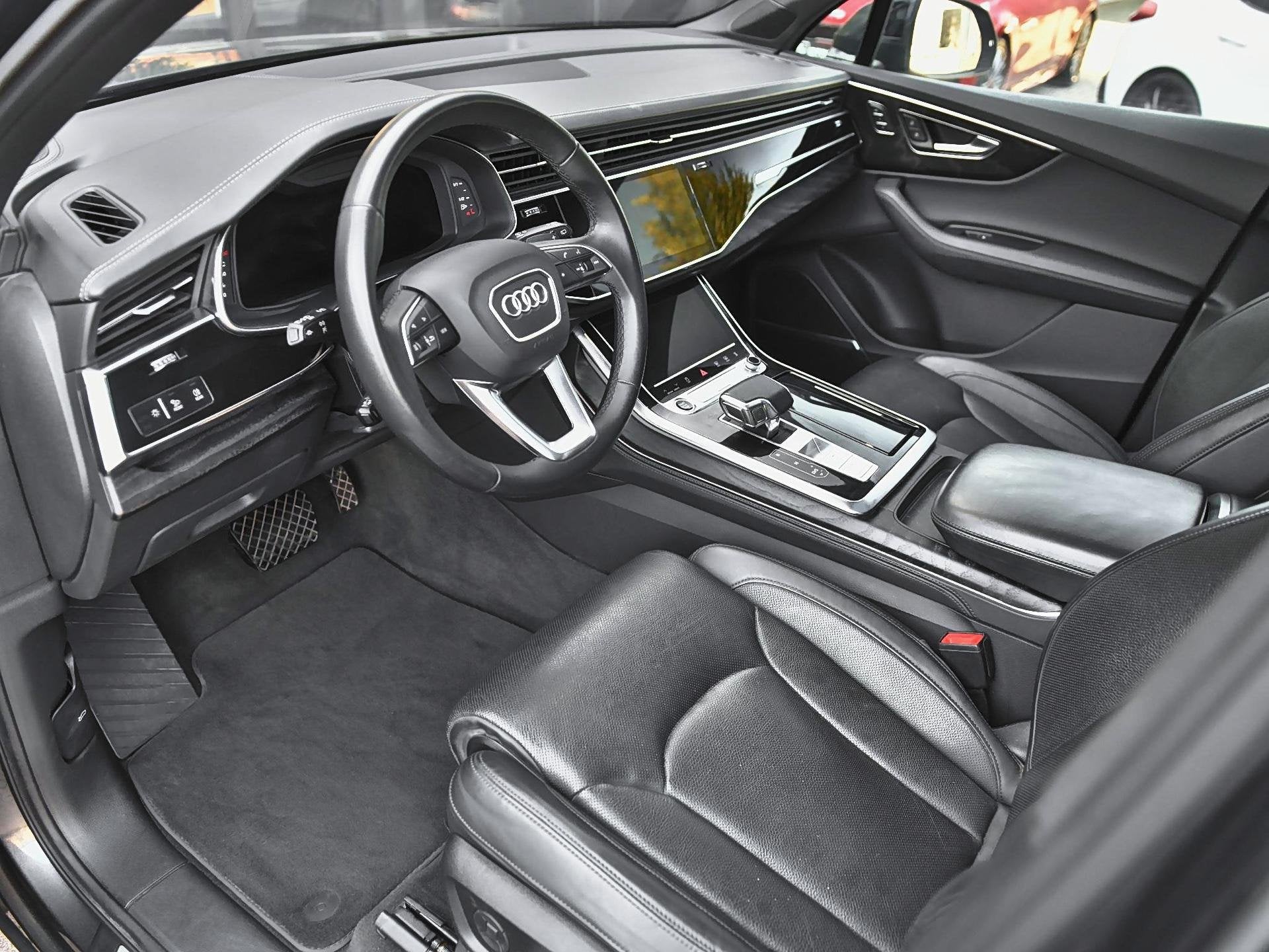 Audi Q7 55 TFSI quattro S Line Ex BTW/ BPM Panoramadak ACC L, Auto's, Gebruikt, 2995 cc, 340 pk, Bedrijf