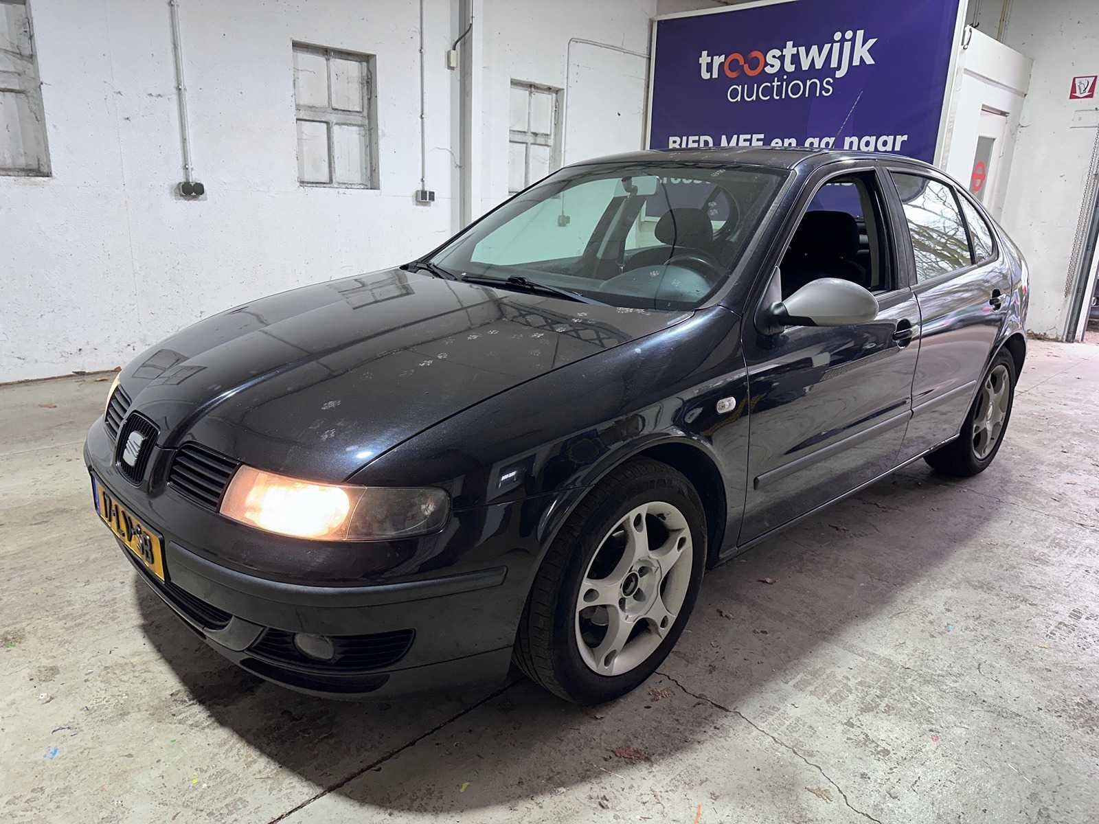 SEAT - Leon - 1.6-16V Sport - 17-LV-SB- 2003, Auto's, Seat, Voorwielaandrijving, Gebruikt, 4 cilinders, Leon
