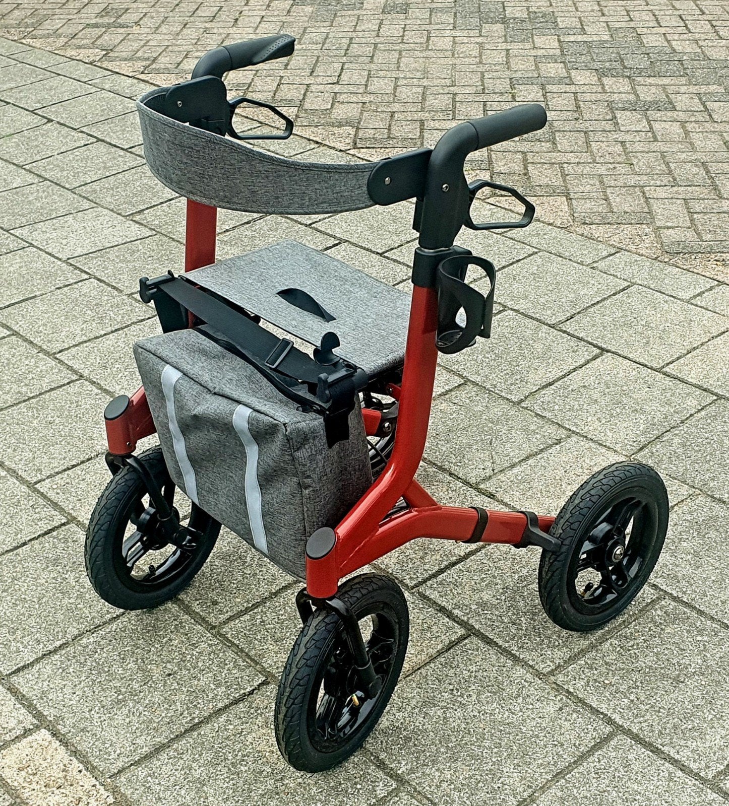 Lichtgewicht rollator outdoor NIEUW, Diversen, Lichtgewicht, Rollator outdoor, Nieuw, Ophalen of Verzenden