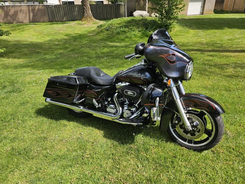 Harley Street Glide 2011 Screaming Eagle - Zeer nette motor, 2 cilinders, Sportuitlaat, Motorrijbewijs A, Gebruikt