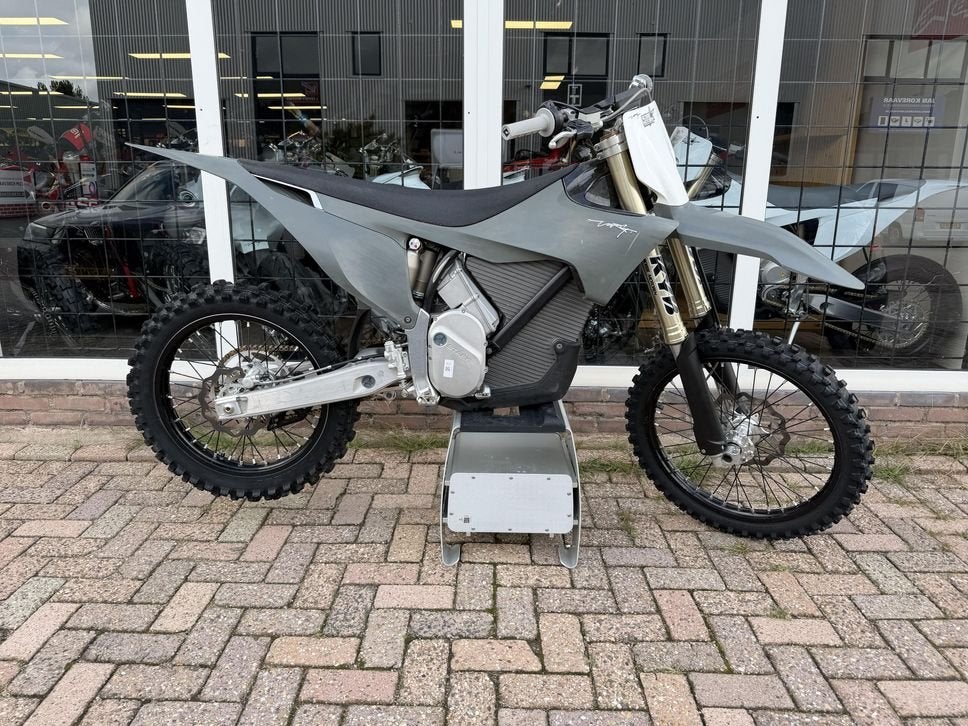 Stark Varg MX  – Garantie | 27 uur | Nieuwe motor, Motoren, Stark, Bedrijf, Onbekend, STARK