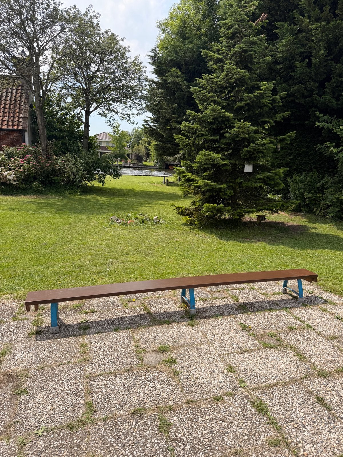 Stoere vintage gymbank schoolbank 300x24x30cm, Huis en Inrichting, Gebruikt, Bruin, Ophalen of Verzenden, Vijf, Zes of meer stoelen