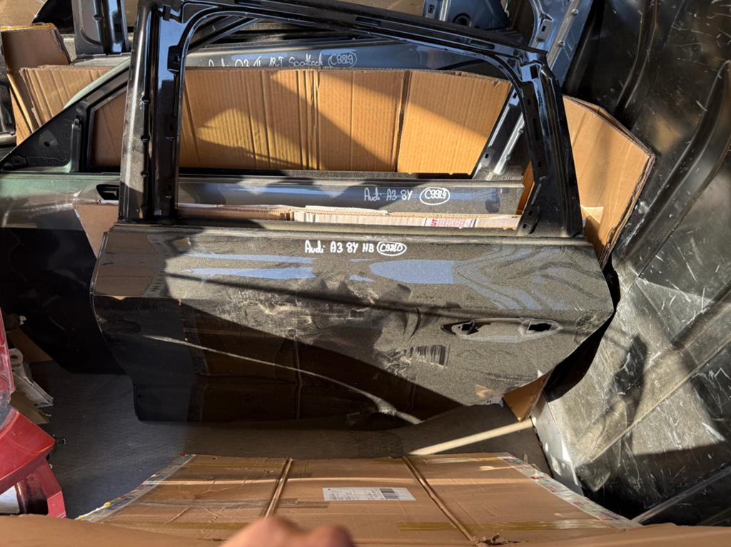 Audi a3 8y0 Links achter portier deur, Ophalen of Verzenden
