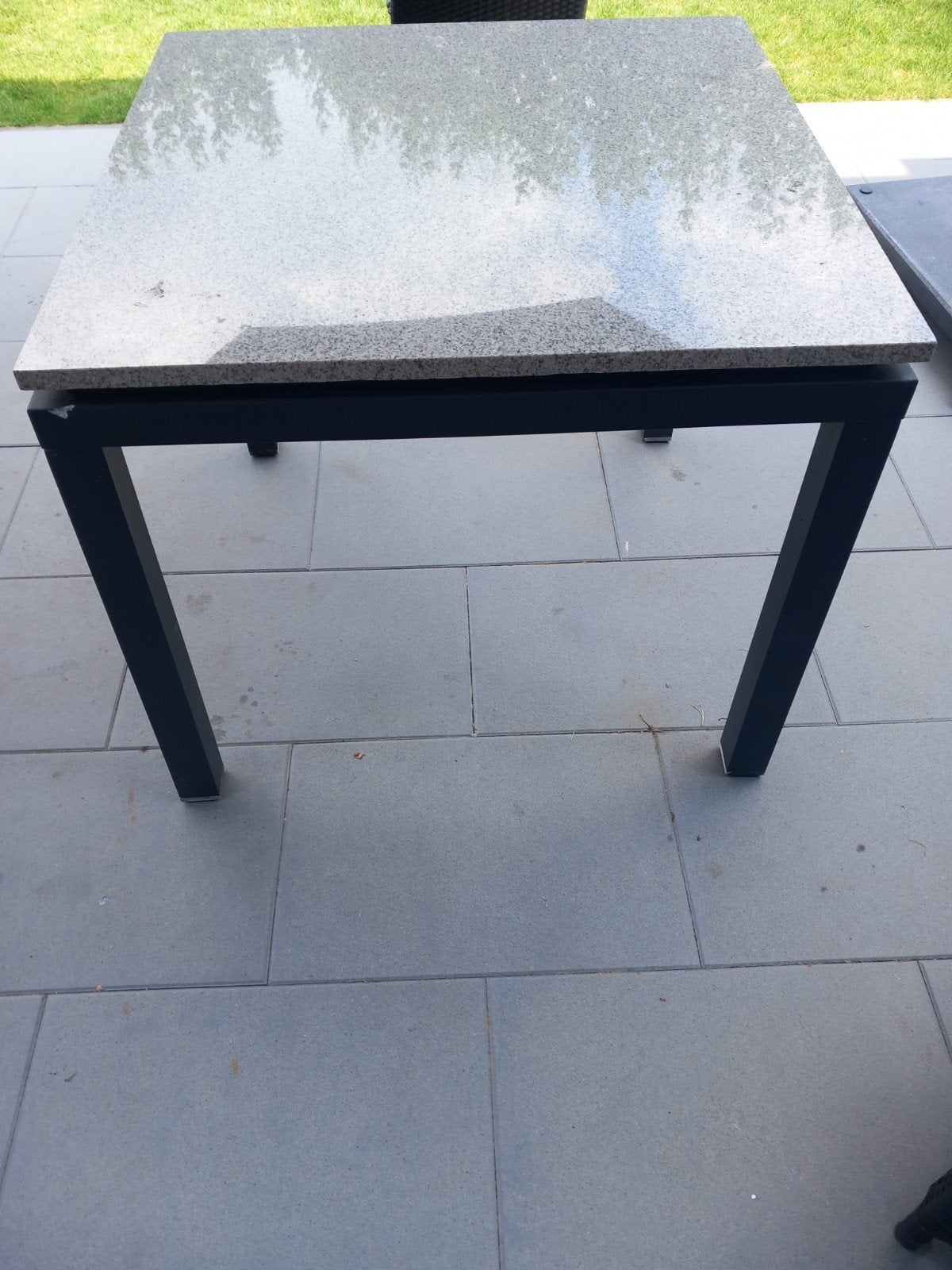Tuintafel met stenen blad, Tuin en Terras, Tuintafels, Ophalen, Zo goed als nieuw, Vierkant, Aluminium
