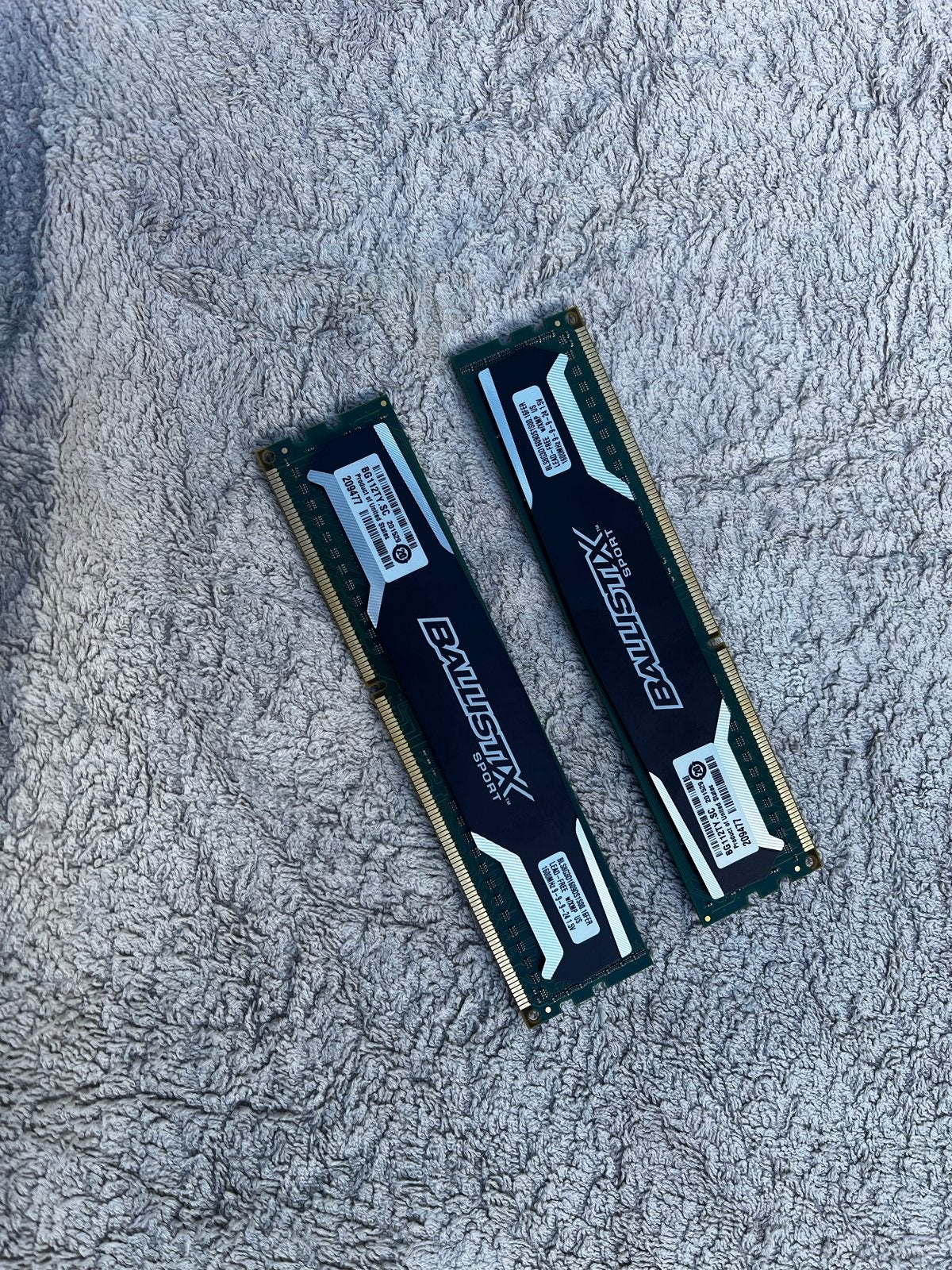Crucial Ballistix Sport LT DDR3 RAM - 2x 8GB, Computers en Software, RAM geheugen, Server, DDR4, Ophalen of Verzenden, Zo goed als nieuw
