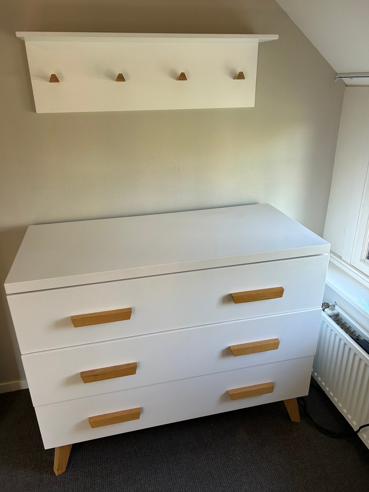 TWF mika commode / kledingkast + wandplank, Kinderen en Baby's, Kinderkamer | Commodes en Kasten, Ophalen, Gebruikt, 50 tot 70 cm