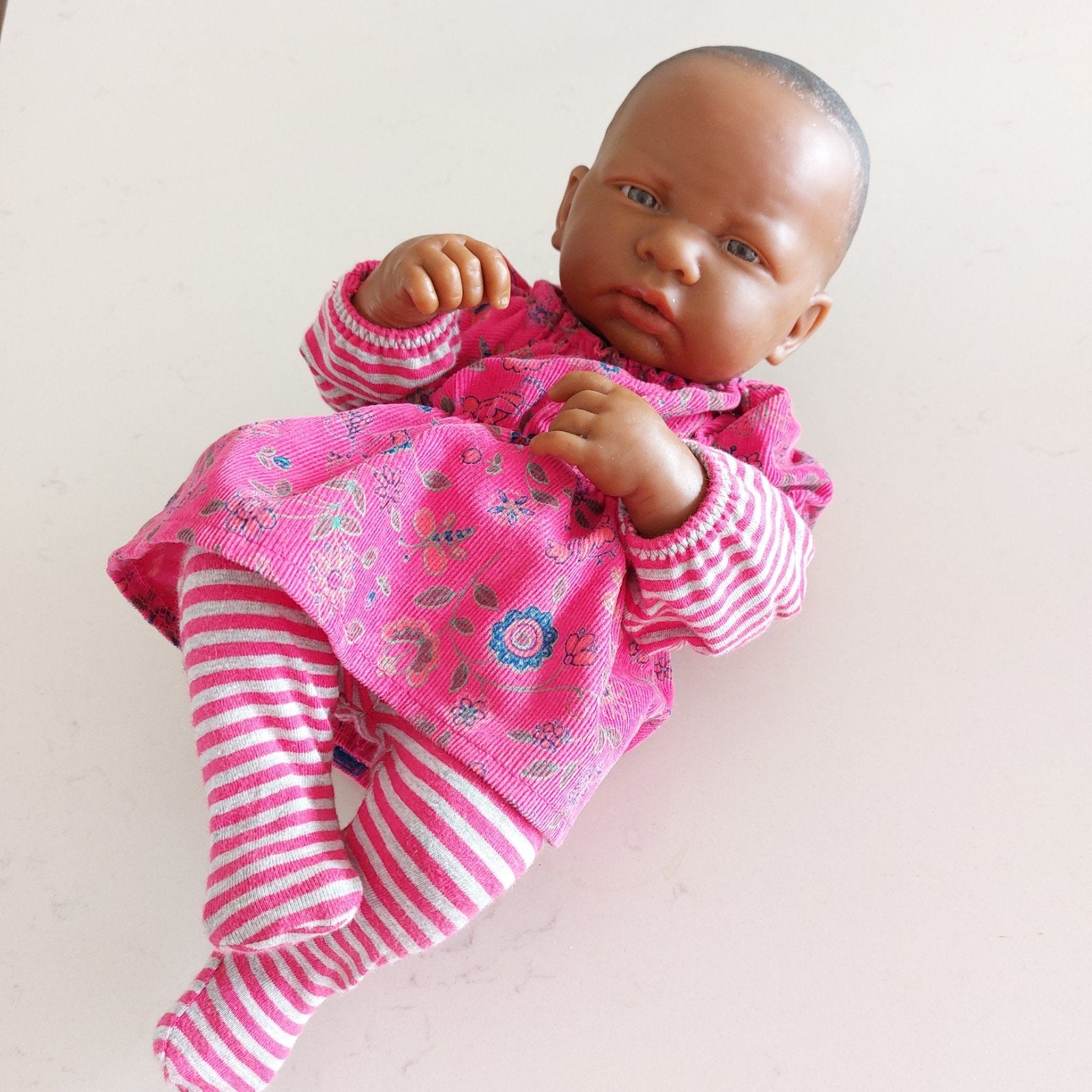 Te Koop Nw Donker Baby Pop Berenguer 39.50 Weesp, Kinderen en Baby's, Ophalen of Verzenden, Nieuw, Babypop