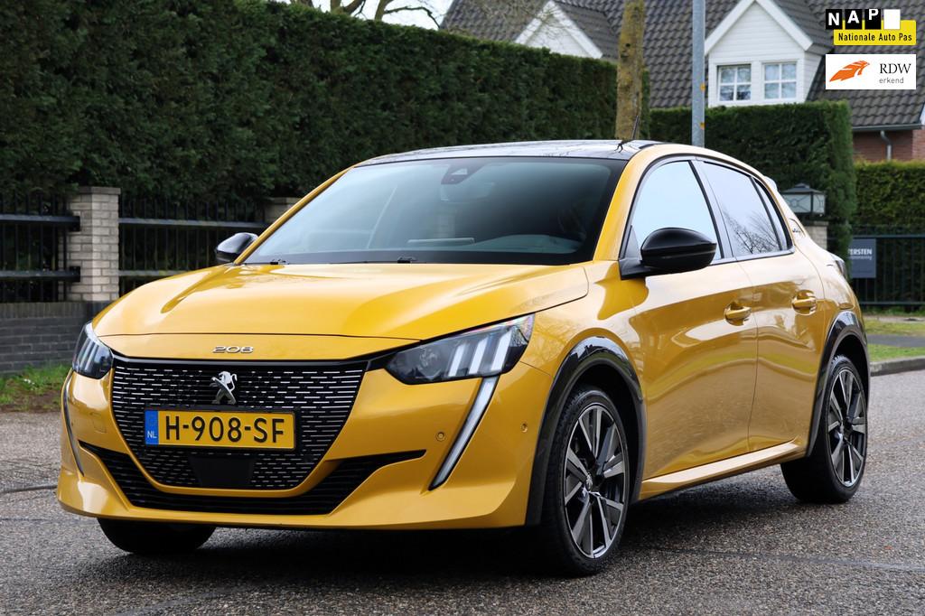 Peugeot 208 1.2 PureTech GT-Line | AUTOMAAT | PANO | CARPLAY, Gebruikt, Euro 6, 1133 kg, 49 €/maand