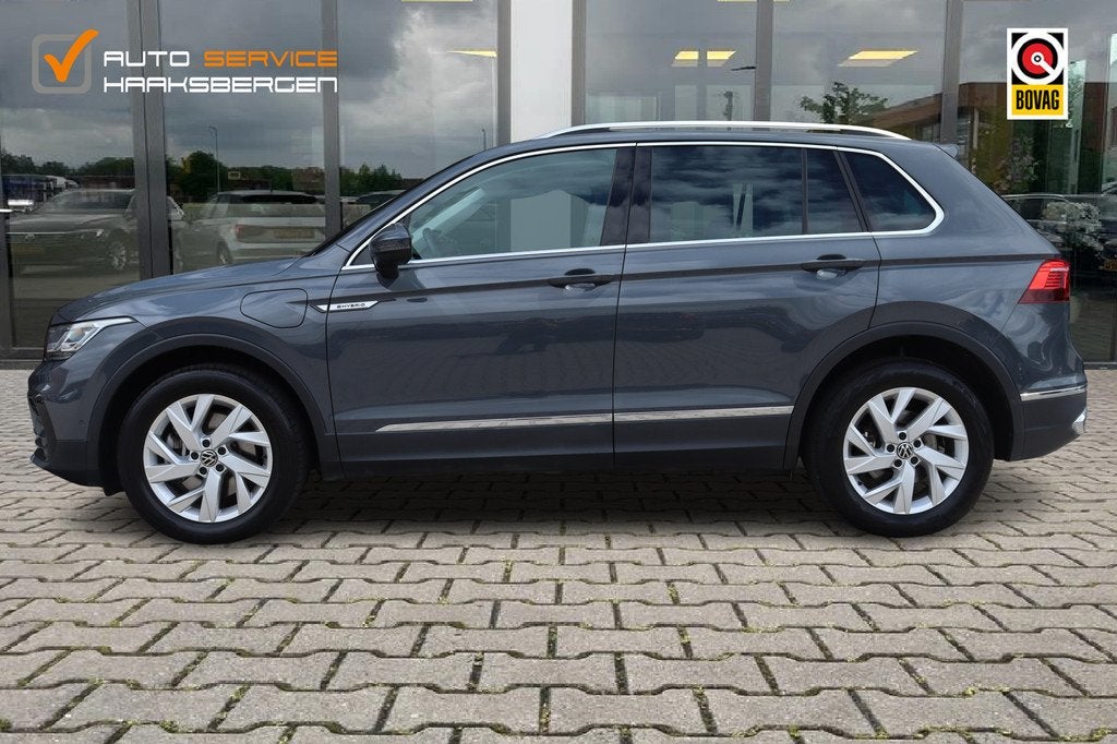 Volkswagen Tiguan 1.4 TSI eHybrid Elegance | Pano | Camera |, Auto's, 1716 kg, 4 cilinders, Alcantara, Hybride Elektrisch/Benzine