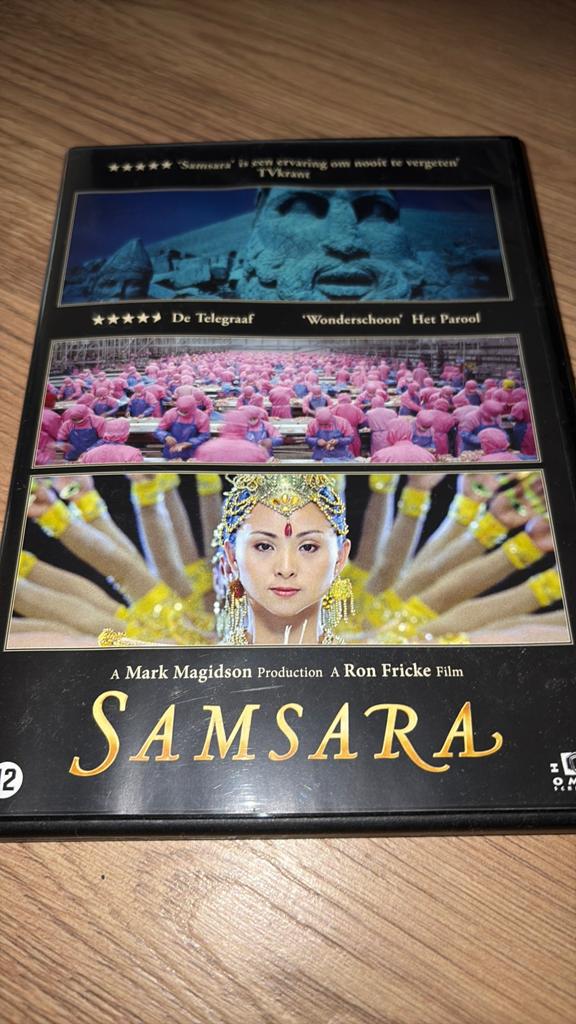 Samsara van Ron Fricke en Mark Magidson., Vanaf 16 jaar, Ophalen of Verzenden, Zo goed als nieuw, Oorlog of Misdaad