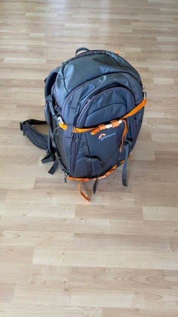Lowepro fototas, Ophalen, Rugtas, Zijvakken, Grijs