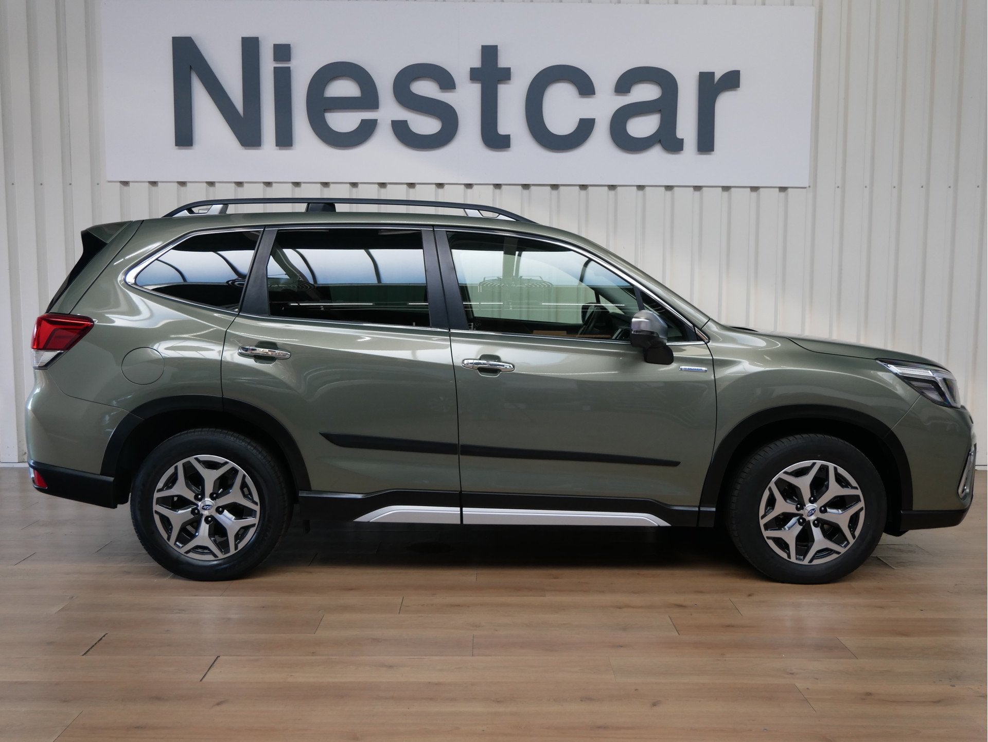 Subaru Forester 2.0i e-BOXER Premium (bj 2019, automaat), Auto's, Dealer onderhouden, 15 km/l, Euro 6, 4 cilinders