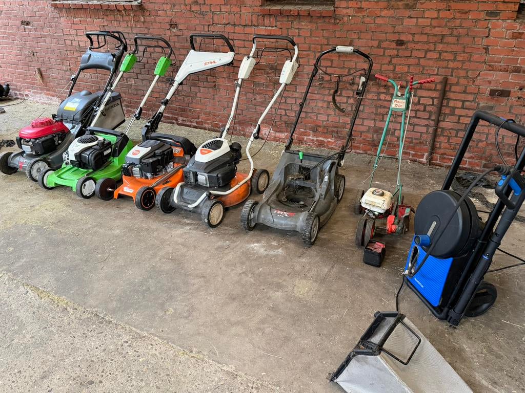 Partij grasmaaiers loop of sloop onderdelen stihl honda, Ophalen, Zo goed als nieuw, 50 cm of meer