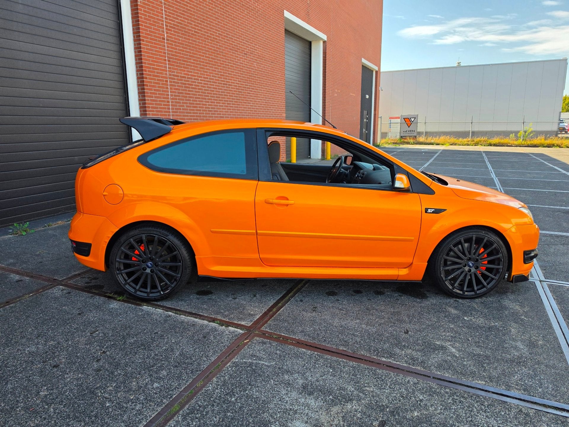 Foto 16 van Ford Focus 2.5-20V ST