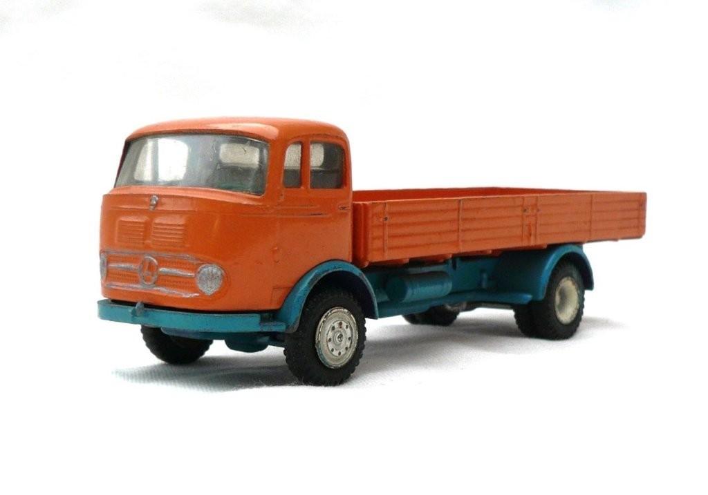 Tekno Denmark 910 Mercedes LP322 bakwagen., Antiek en Kunst, Antiek | Speelgoed, Ophalen of Verzenden