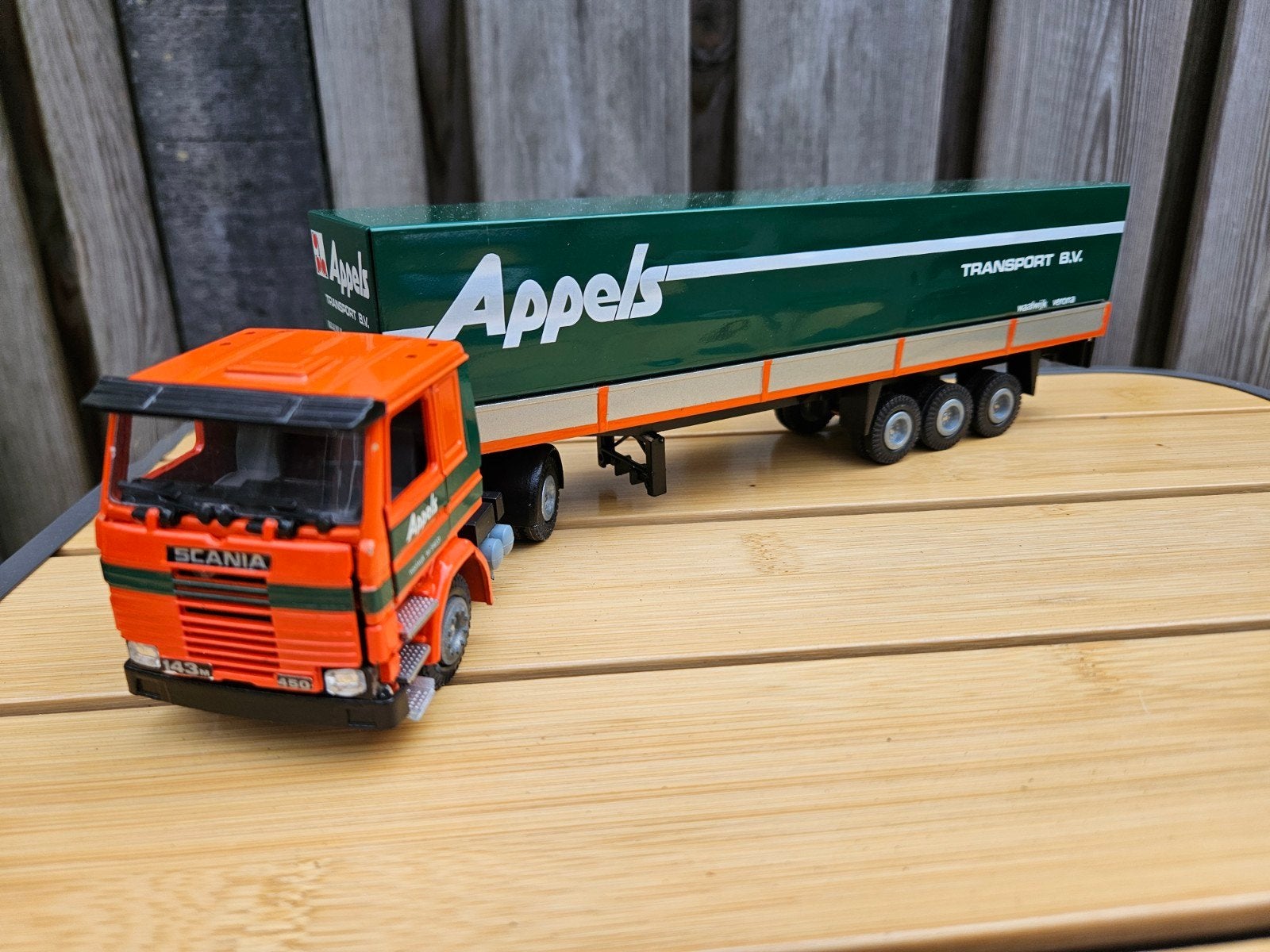 Tekno Scania 143 Appels Waalwijk Verona huiftrailer, Ophalen of Verzenden, Zo goed als nieuw, Bus of Vrachtwagen, Tekno