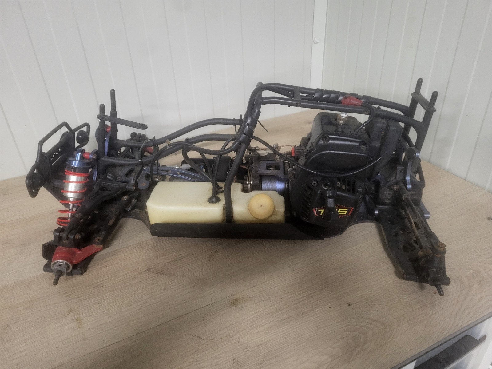 Carson helldevil chassis 1/5, Hobby en Vrije tijd, Ophalen of Verzenden, Zo goed als nieuw, Auto onroad