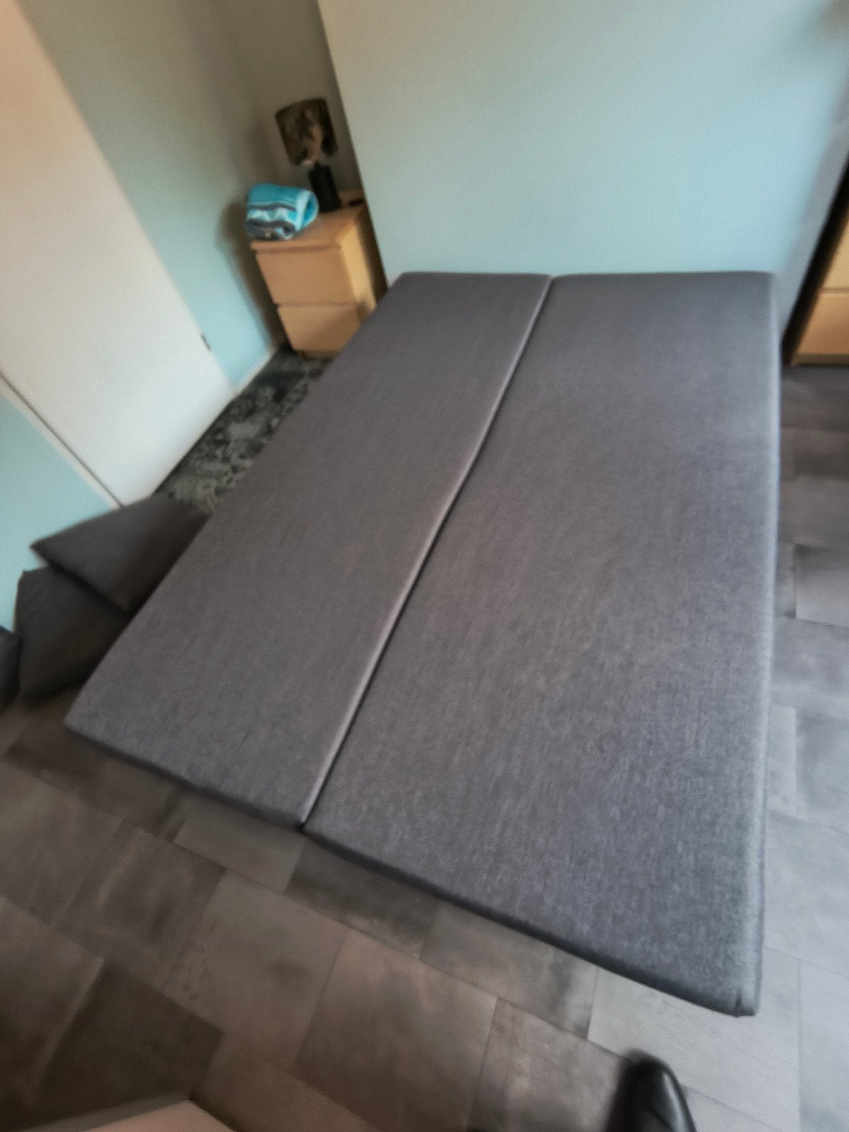 Foto 7 van Mooi grijs slaapbank met opbergruimte