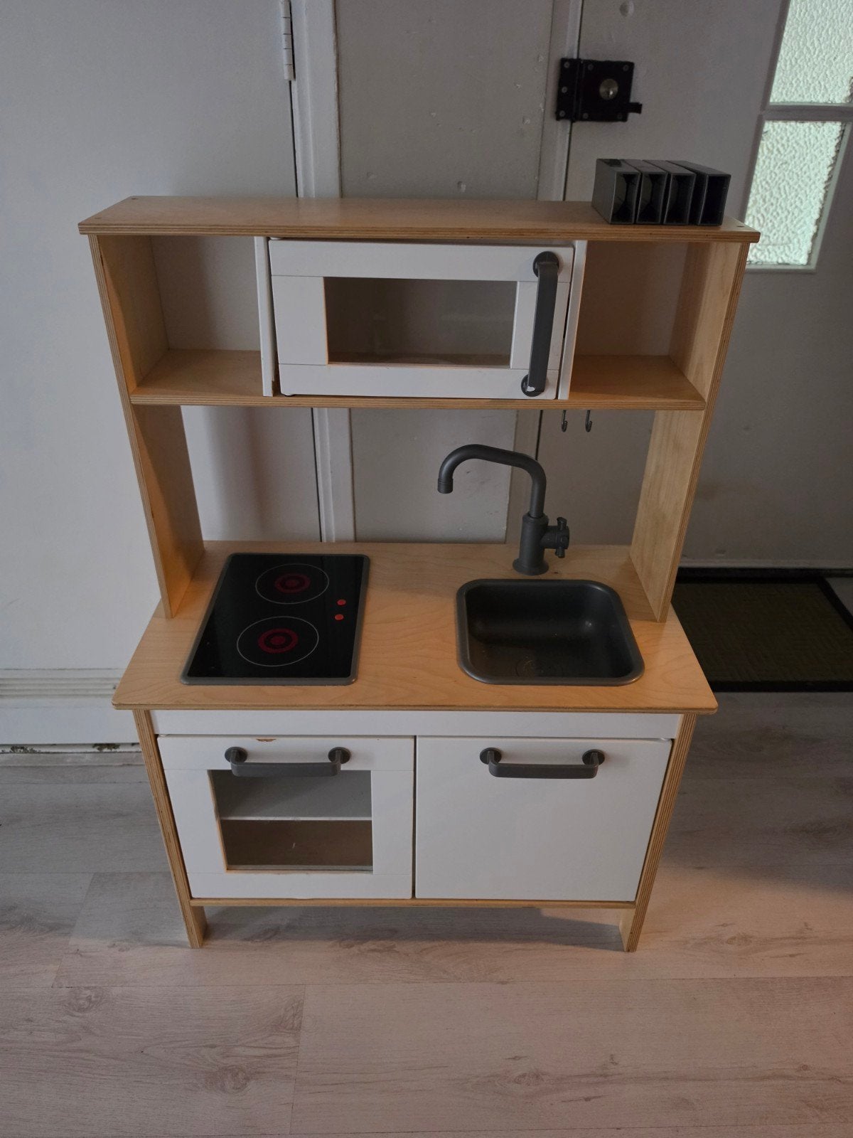 Ikea speelgoedkeuken met verhogingen, Ophalen, Gebruikt, Hout, Speelkeuken