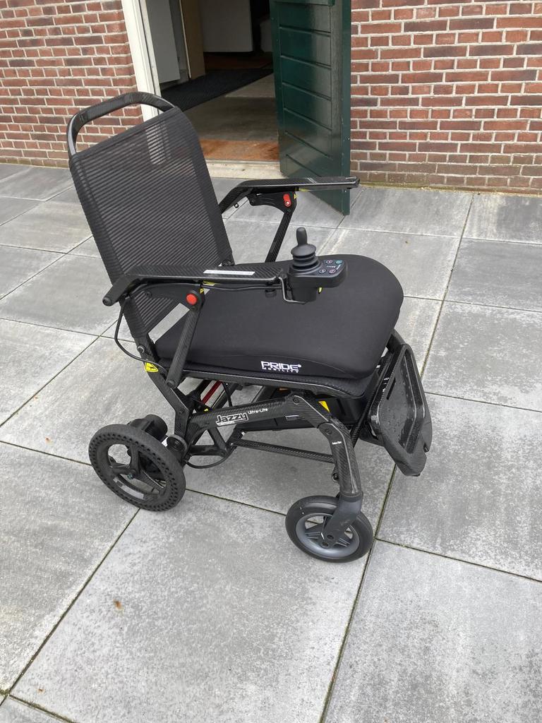 Elektrische rolstoel, Diversen, Rolstoelen, Zo goed als nieuw, Elektrische rolstoel, Ophalen