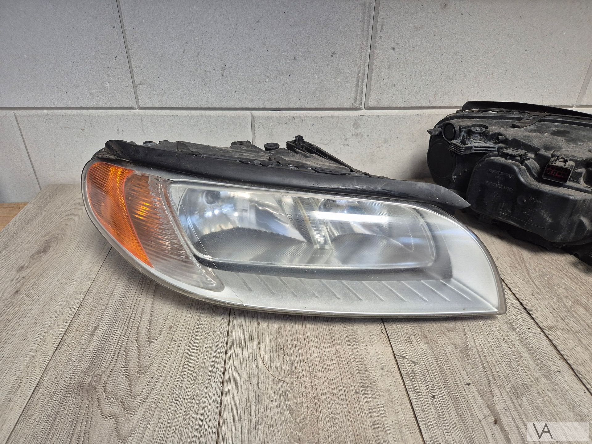Koplamp rechts van Volvo V70 en S80 2006 tot 2011 31214352, Gebruikt, -, -, Ophalen of Verzenden
