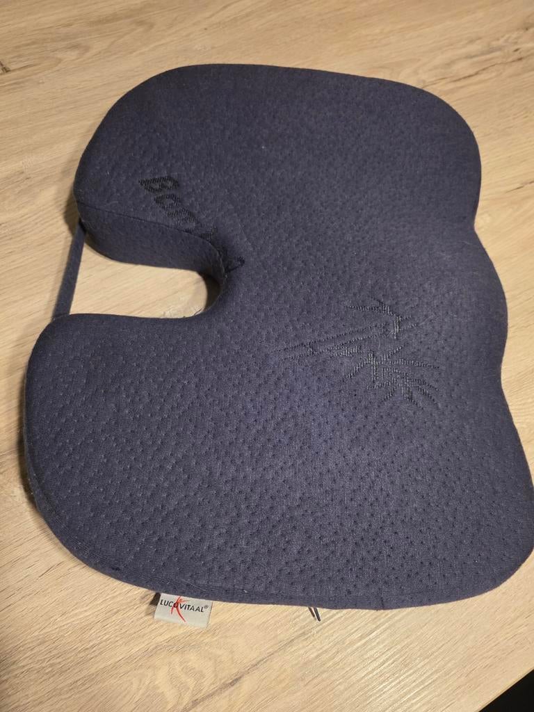 Lucovitaal Bamboe Steunkussen - Ergonomisch Zitkussen, Ophalen of Verzenden, Zo goed als nieuw, Blauw, Overige vormen