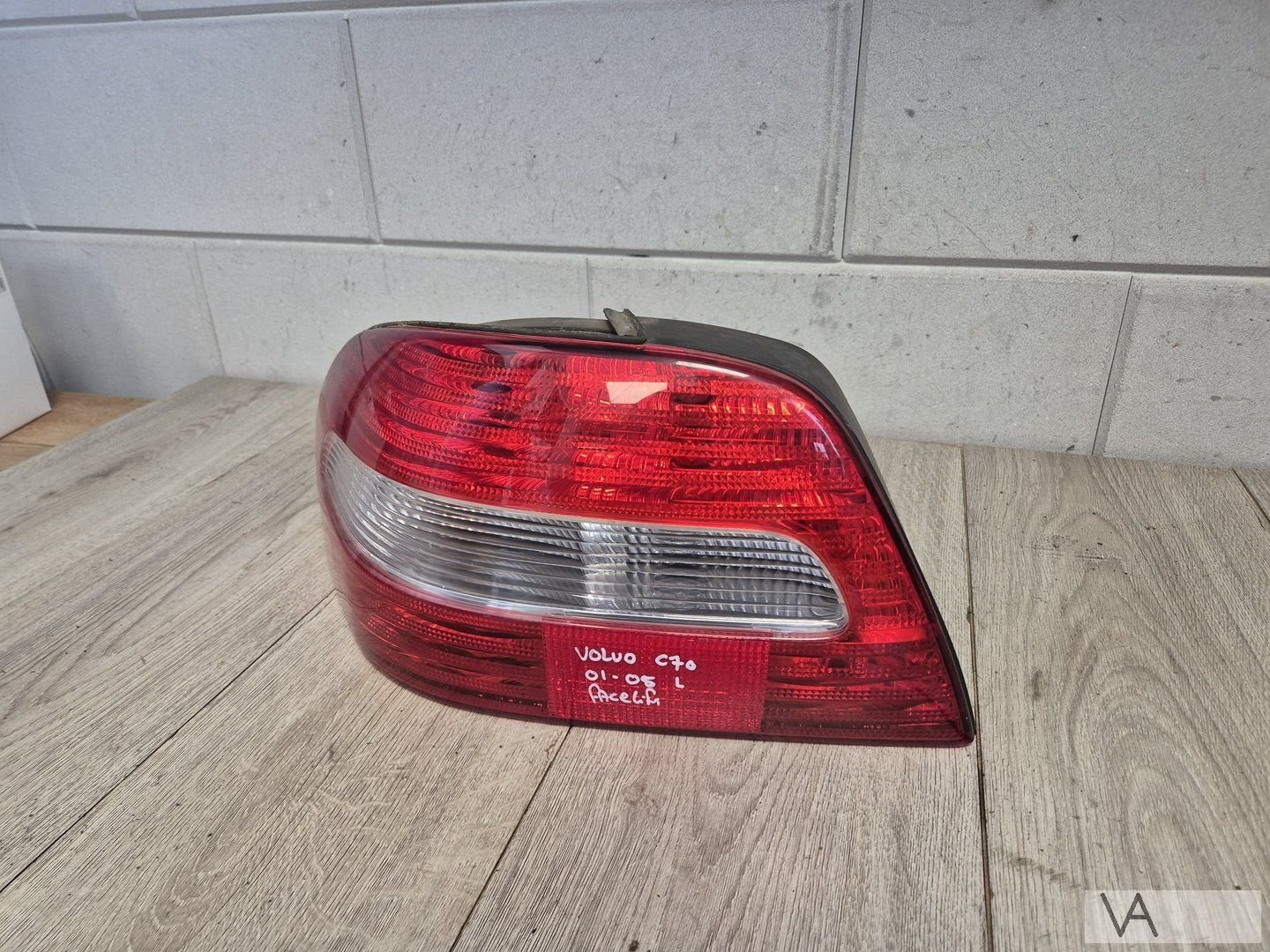 Achterlicht links voor Volvo C70 2002 - 2006 facelift model, Gebruikt, -, -, Ophalen of Verzenden