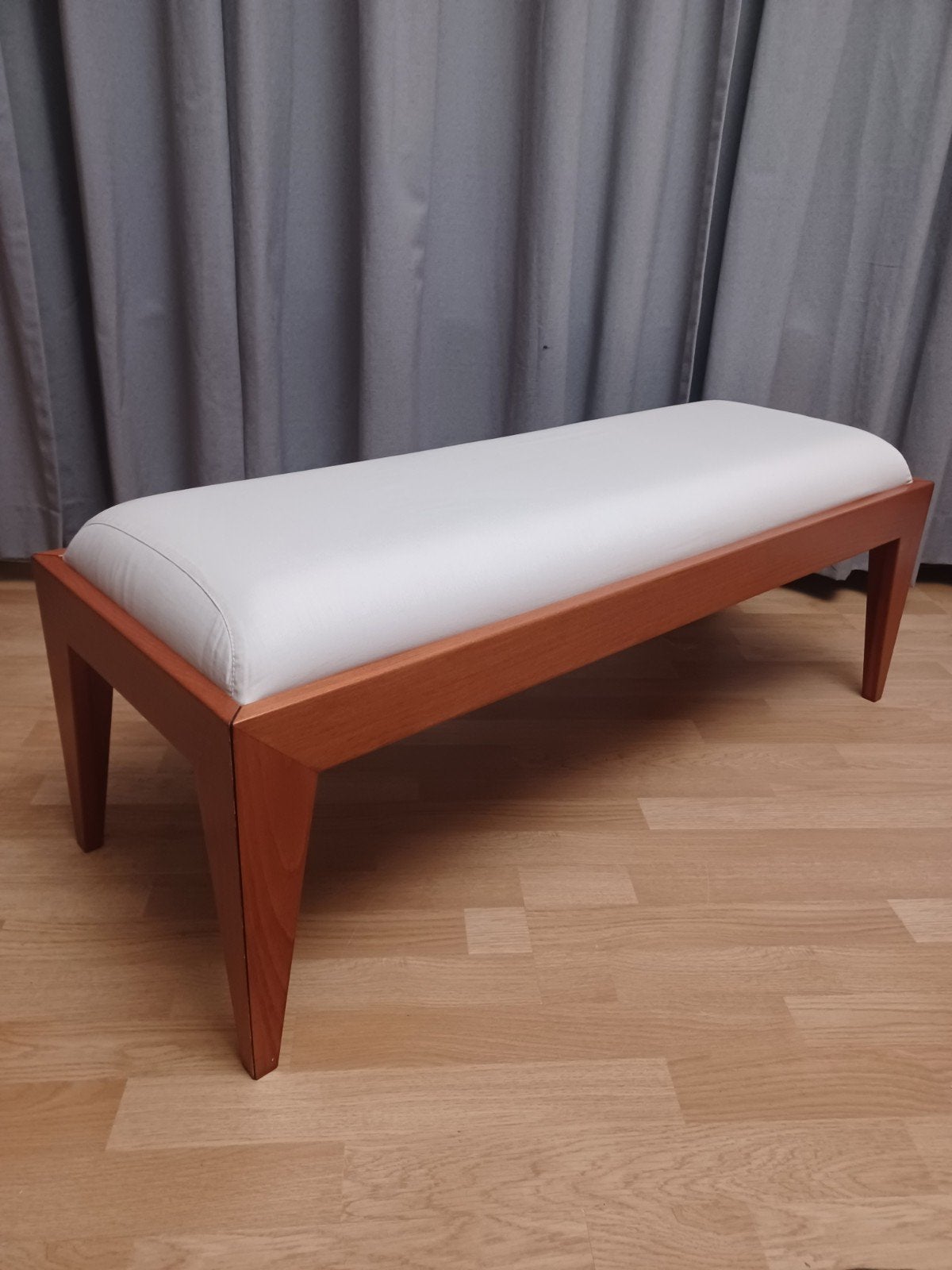 Vintage Cassina design bankje, 110 X 40 X 42 cm, Huis en Inrichting, Cassina, Cassina, Ophalen of Verzenden, Zo goed als nieuw
