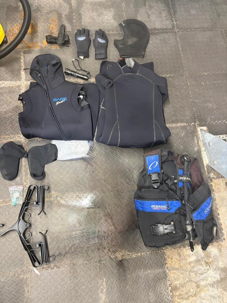 Duik spullen, Watersport en Boten, Duiken, Ophalen of Verzenden, Zo goed als nieuw, Duikpak