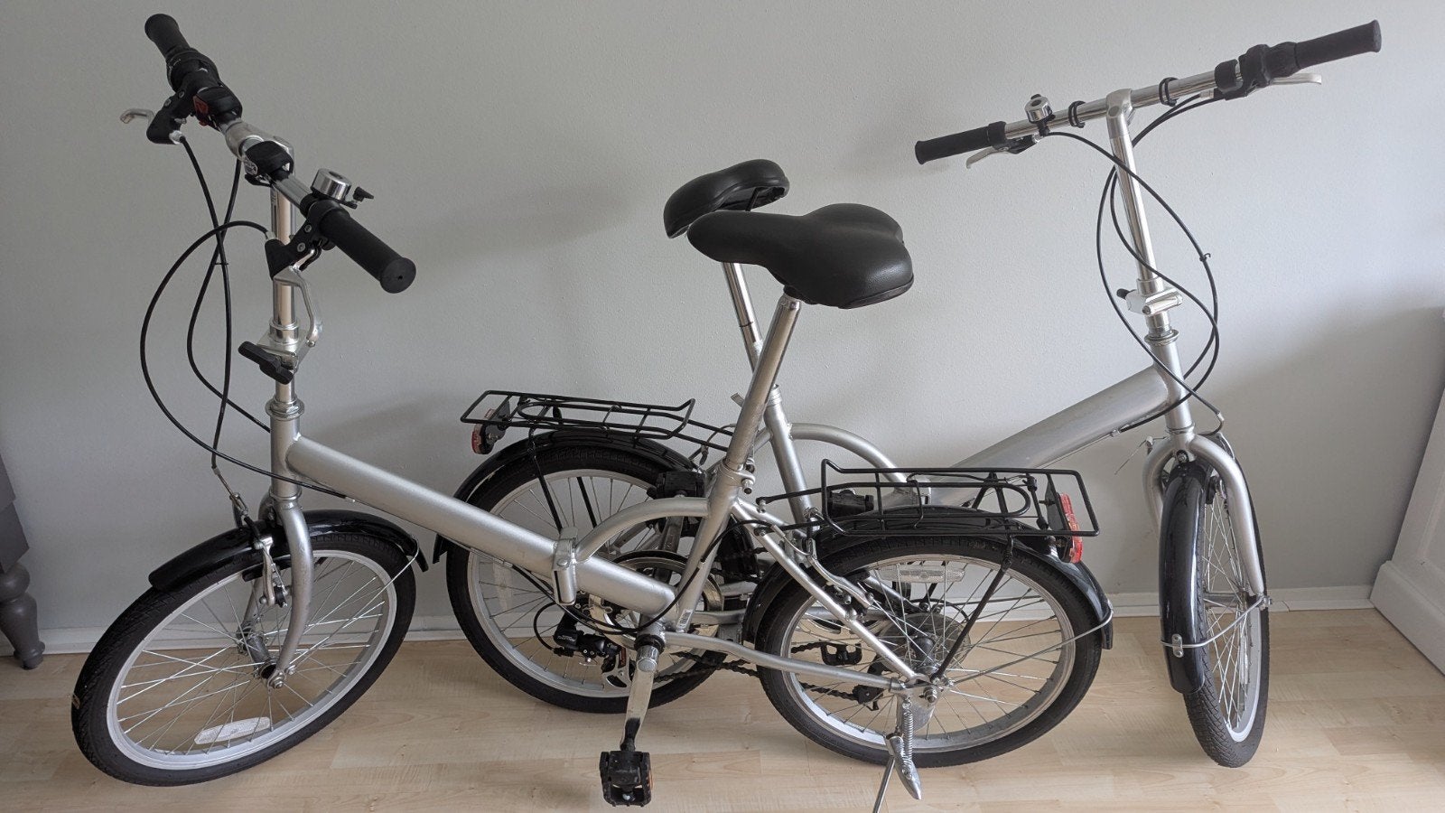 2x Opvouwbare fietsen - Ideaal voor woon-werkverkeer, Fietsen en Brommers, Ophalen, Gebruikt, Velgrem, Versnellingen