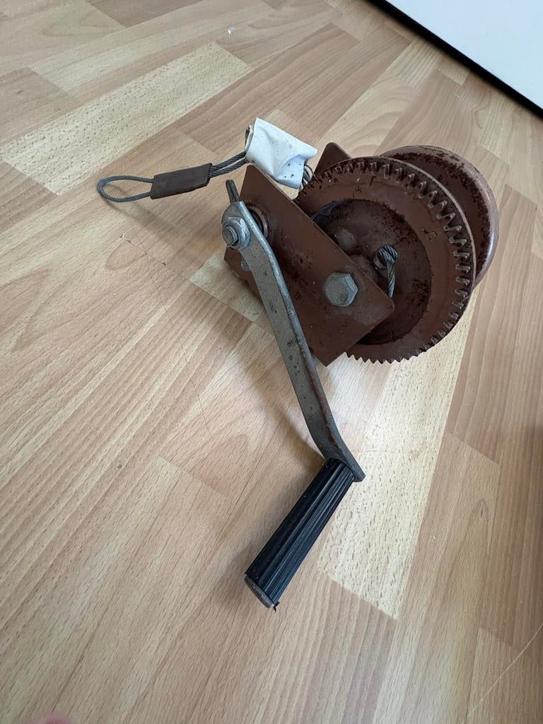 Handlier met staalkabel, Doe-het-zelf en Verbouw, Lieren en Takels, Ophalen of Verzenden, Gebruikt, Handmatig